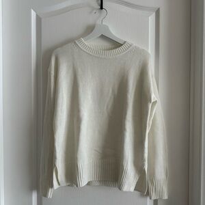 [Banana Republic] Cream Women’s Crew Neck Sweater